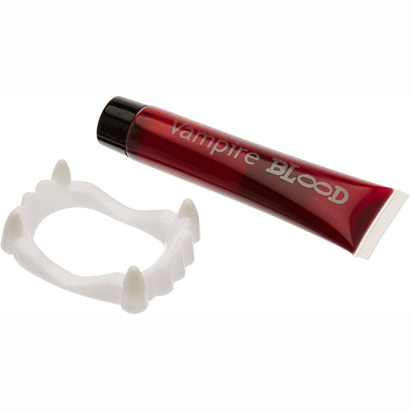 Trucchi Carnevale Make Up Denti E Sangue Da Vampiro