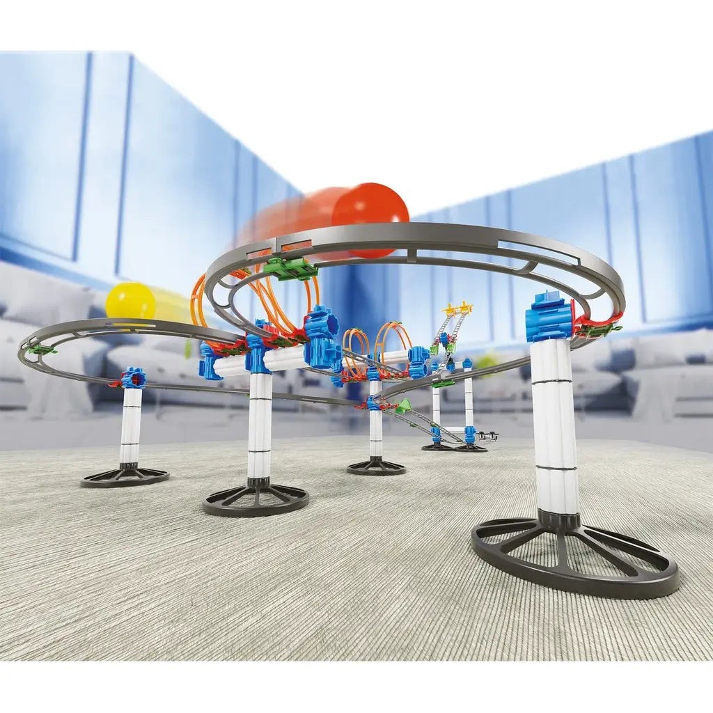 Pista Skyrail League montata con curve sopraelevate e loop